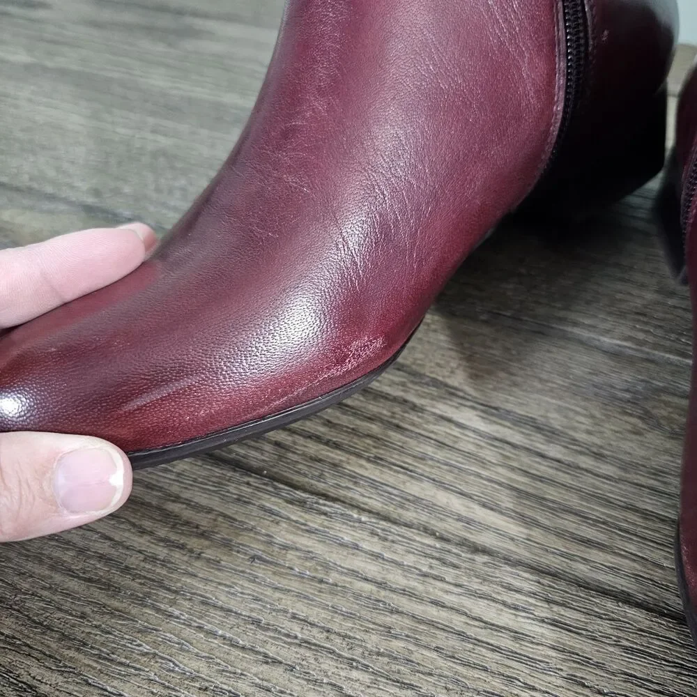 Trotters Melody Ankle‎ Boots Dark Red Women's Size 9.5 Buckle Detail Heel Zip